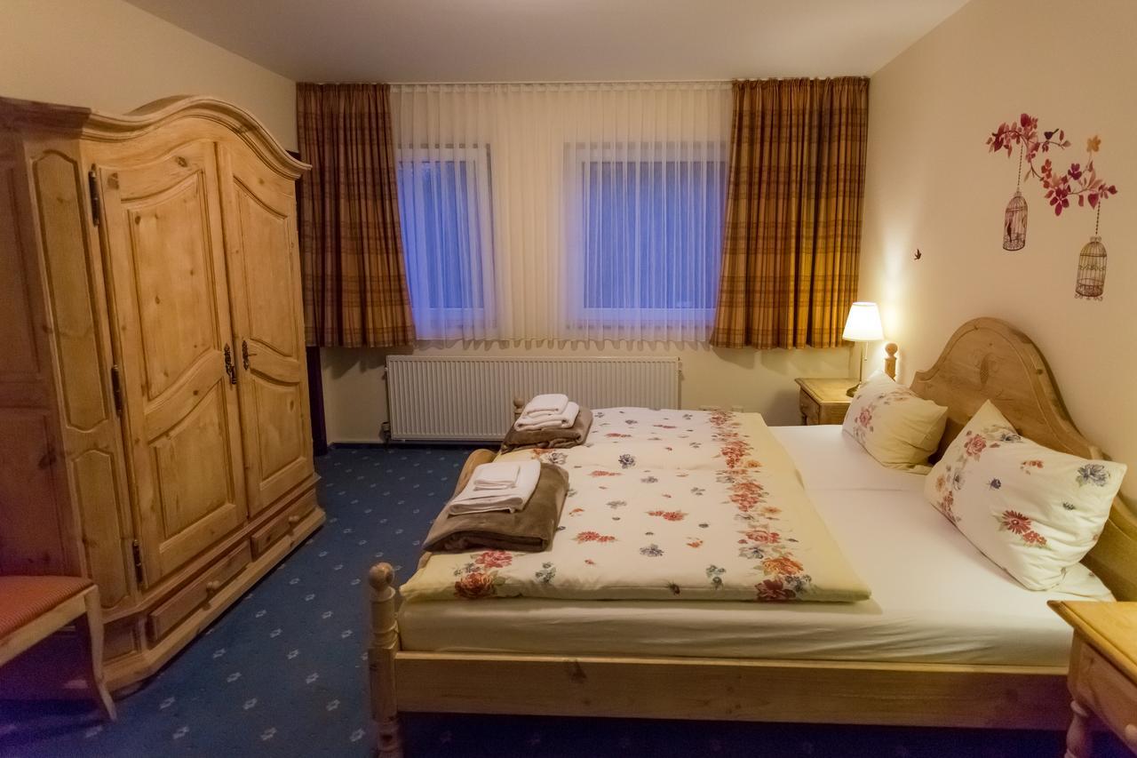 Landgasthaus Zu Den Erdfaellen Bad Pyrmont Zewnętrze zdjęcie